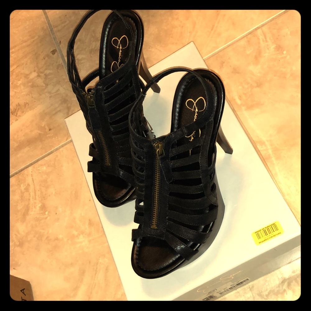 Jessica Simpson GOBOW black